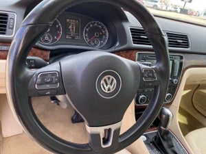 2012 Volkswagen Passat 2.5 SEL