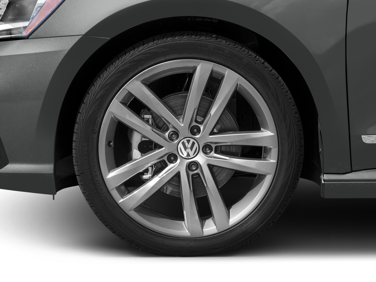 2017 Volkswagen Passat R-Line photo 2