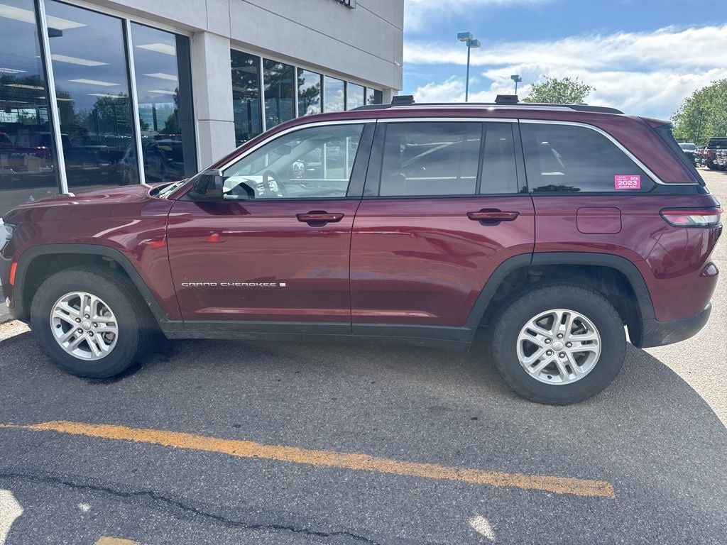 2023 Jeep Grand Cherokee Laredo 4x4