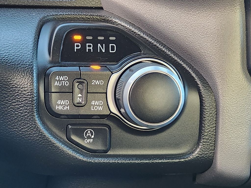 2023 RAM 1500 Big Horn Crew Cab 4x4 5'7' Box