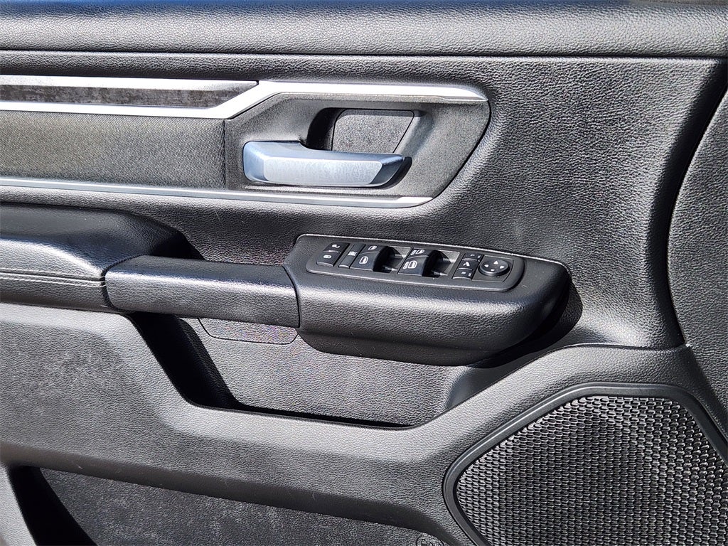 2021 RAM 1500 Big Horn Crew Cab 4x4 5'7' Box