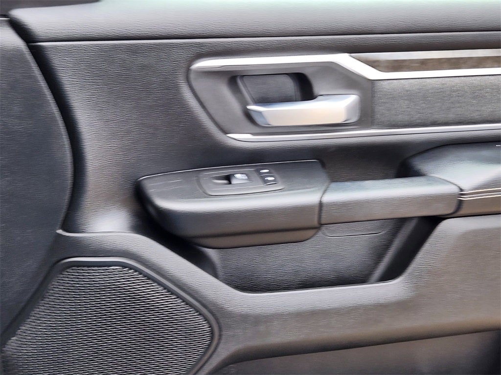 2020 RAM 1500 Big Horn Crew Cab 4x4 5'7' Box