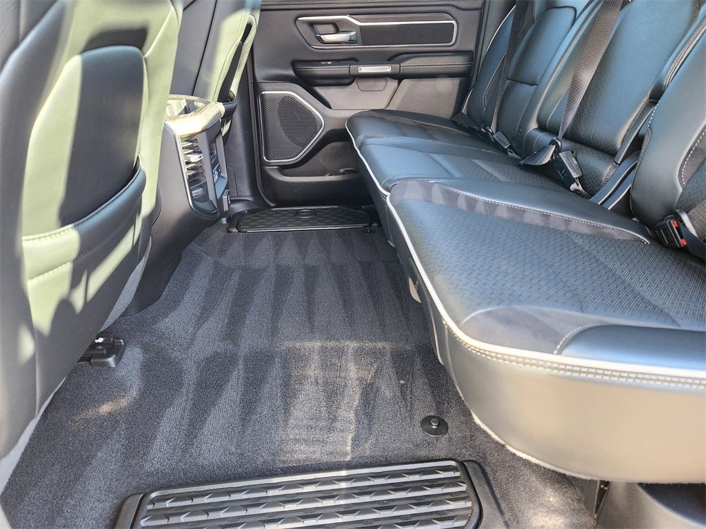 2025 RAM 1500 Laramie Crew Cab 4x4 5'7' Box