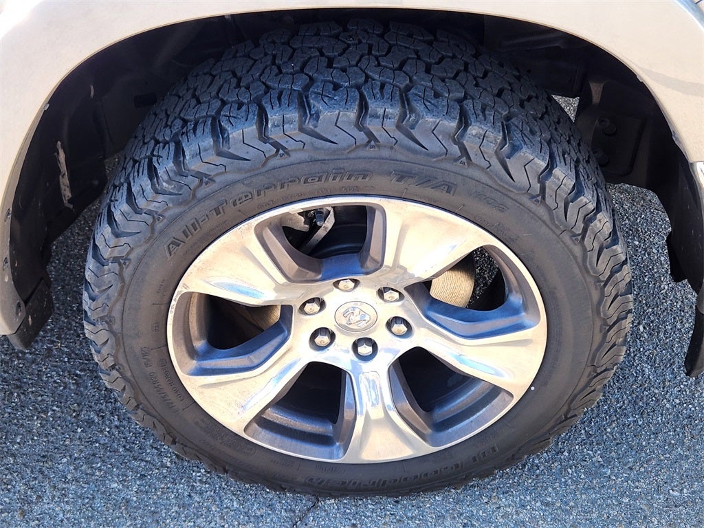 2022 RAM 1500 Laramie Crew Cab 4x4 5'7' Box