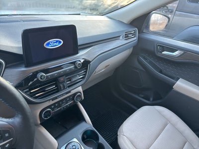 2020 Ford Escape Titanium Hybrid