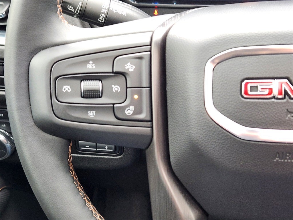 2024 GMC Yukon 4WD AT4