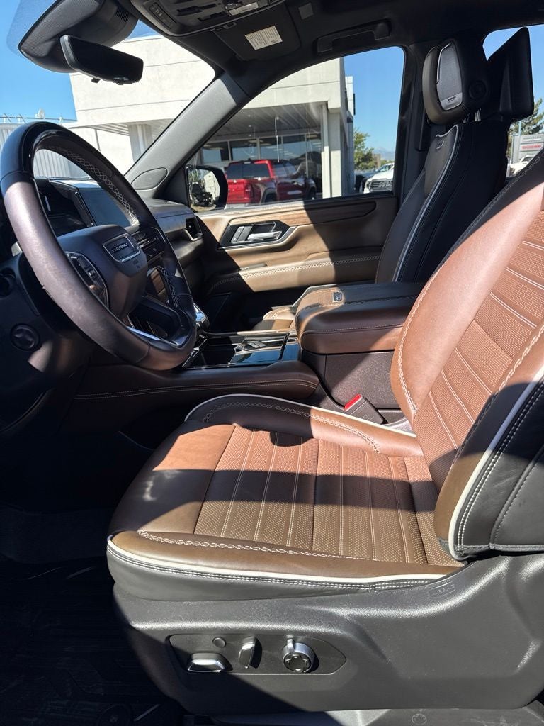 2025 GMC Yukon Denali Ultimate