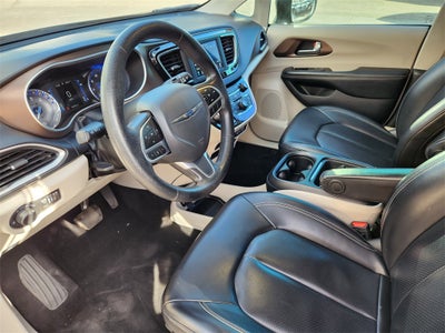 2021 Chrysler Voyager LXI