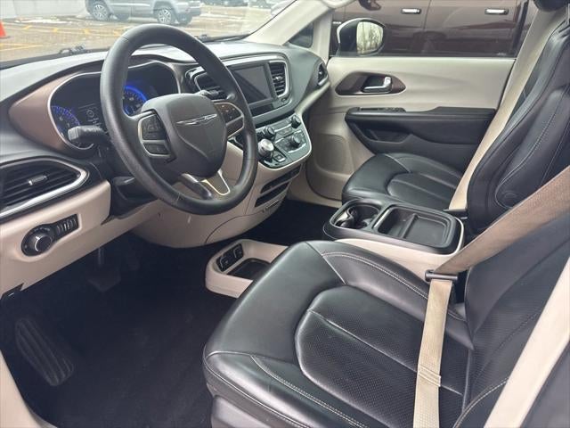 2020 Chrysler Voyager LXI