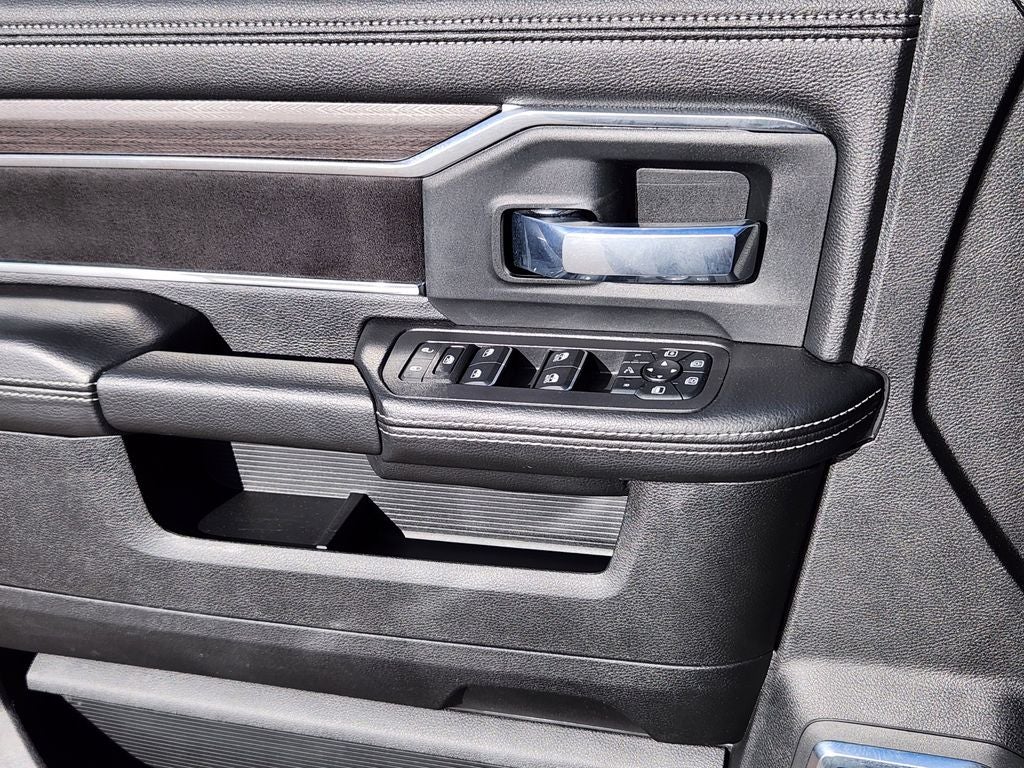 2025 RAM 2500 Laramie Crew Cab 4x4 6'4' Box