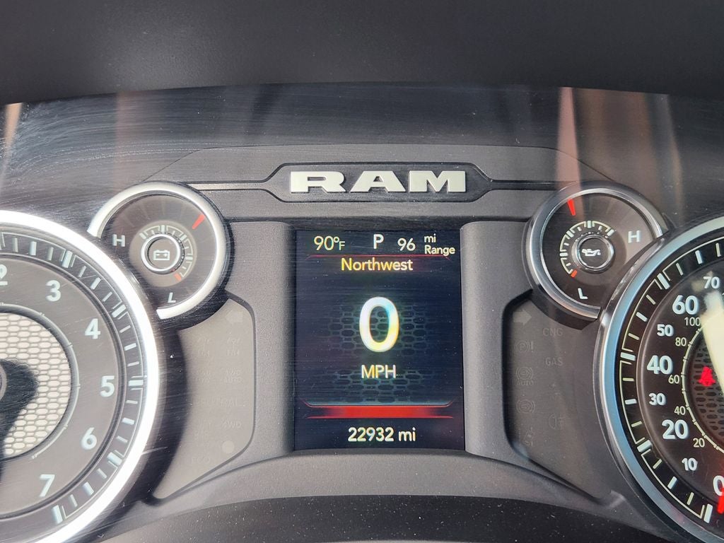 2023 RAM 2500 Tradesman Crew Cab 4x4 8' Box