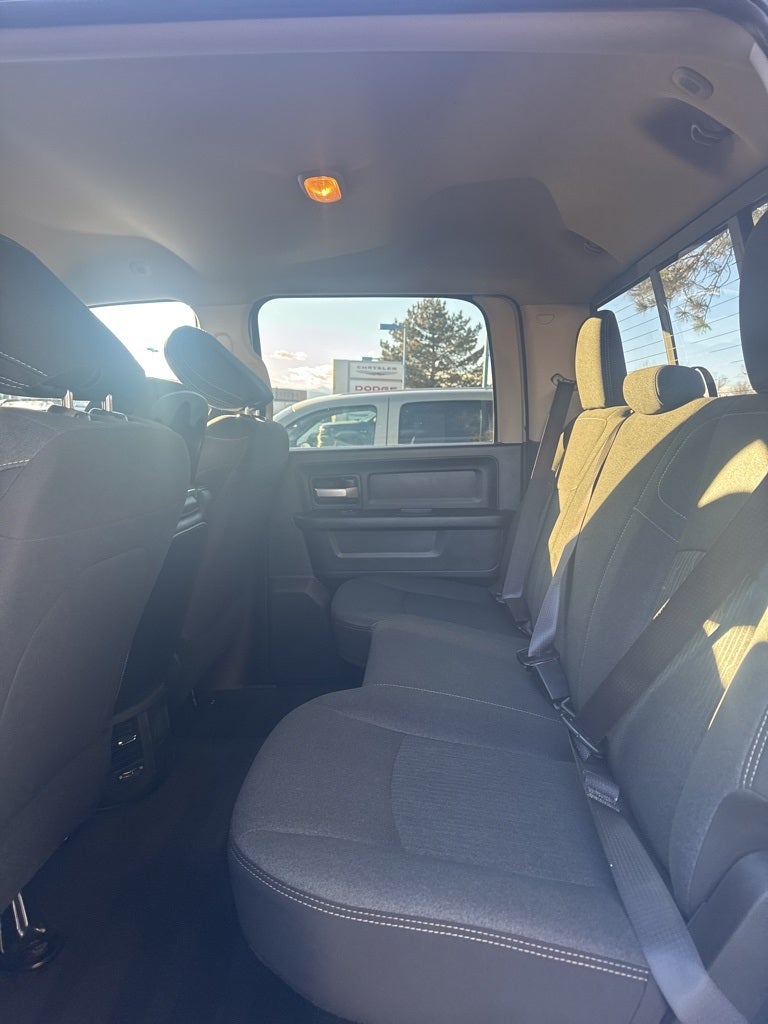 2019 RAM 2500 Tradesman Crew Cab 4x4 8' Box