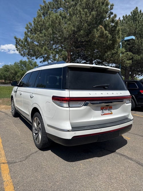 2022 Lincoln Navigator Standard