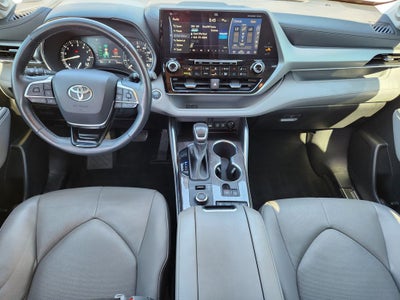 2021 Toyota Highlander Platinum
