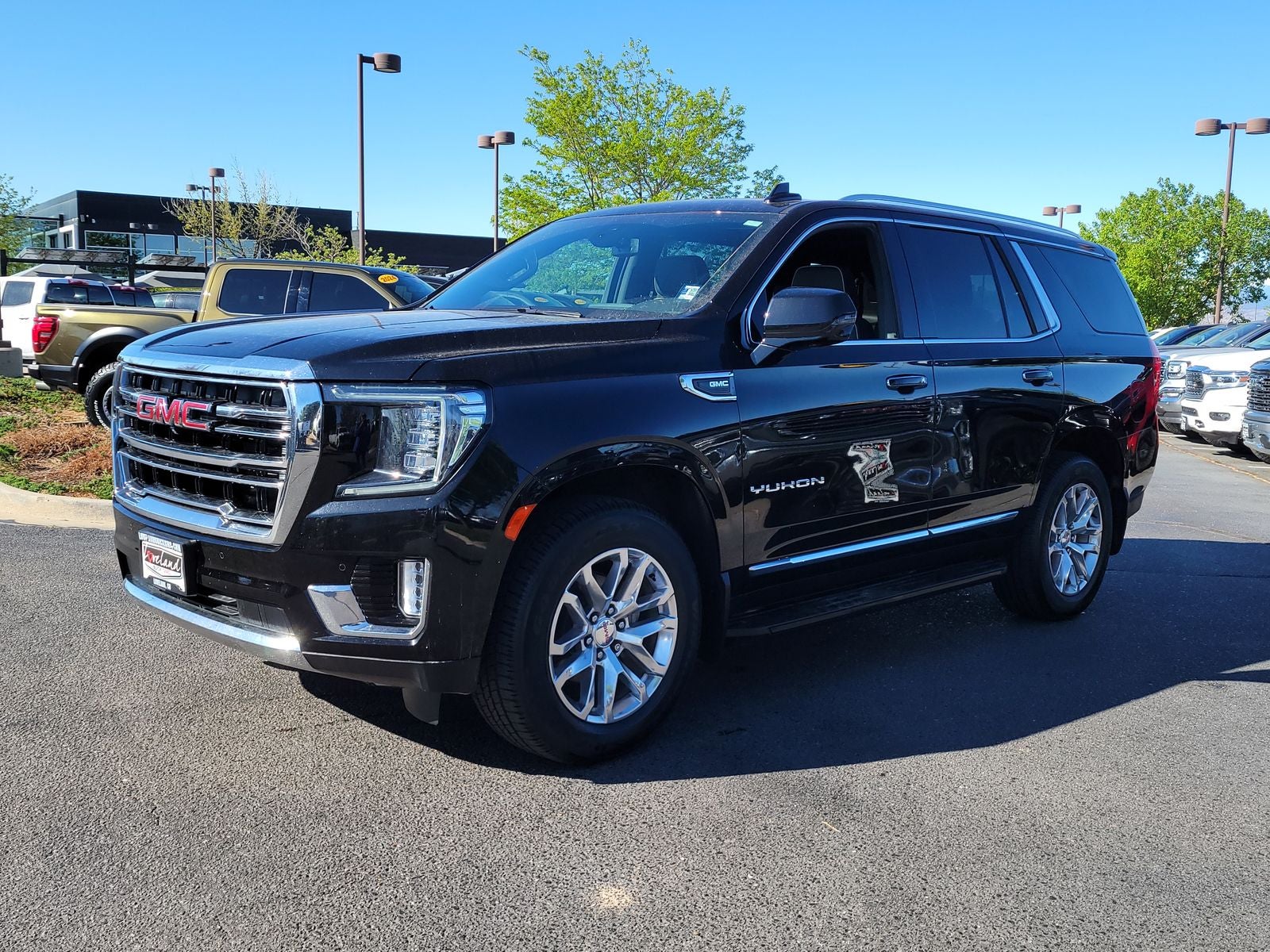 2022 GMC Yukon SLT