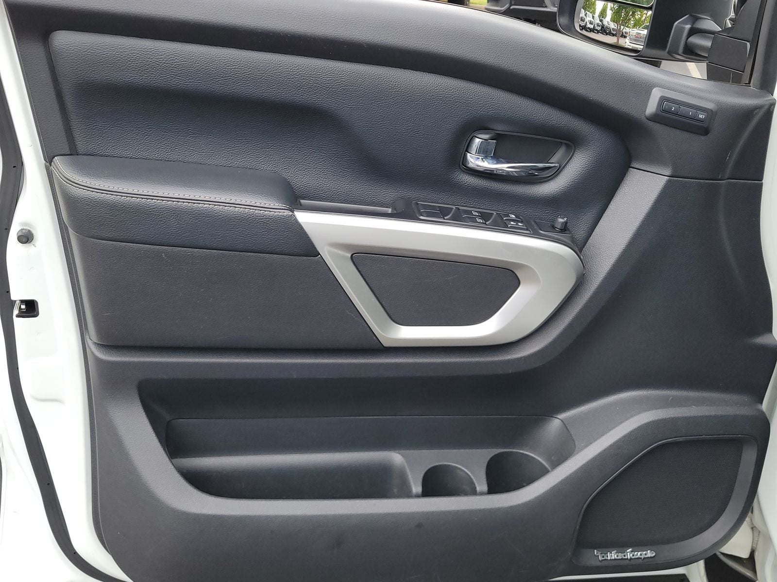 2017 Nissan Titan PRO-4X