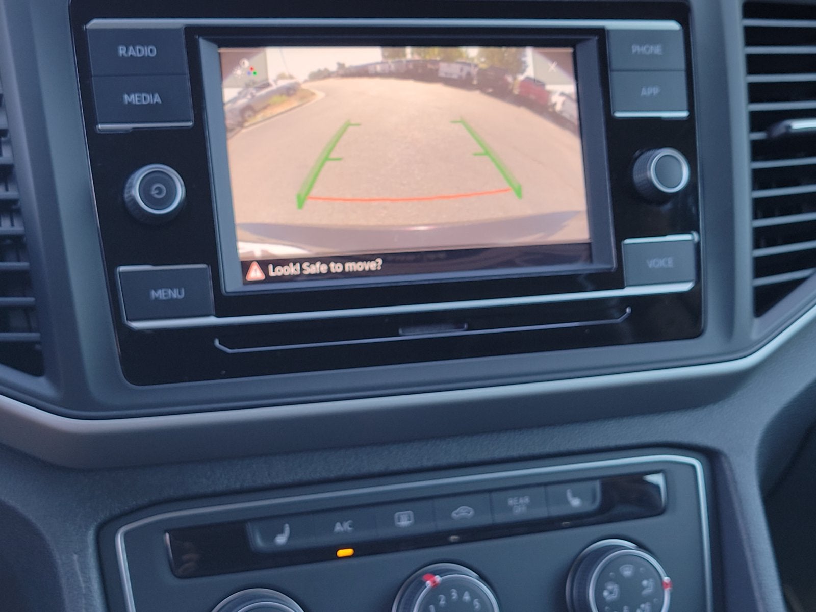 2022 Volkswagen Atlas 2.0T SE