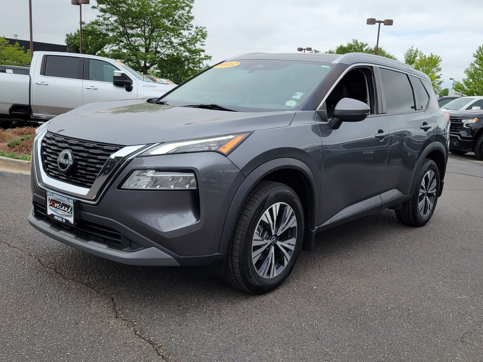 2022 Nissan Rogue SV