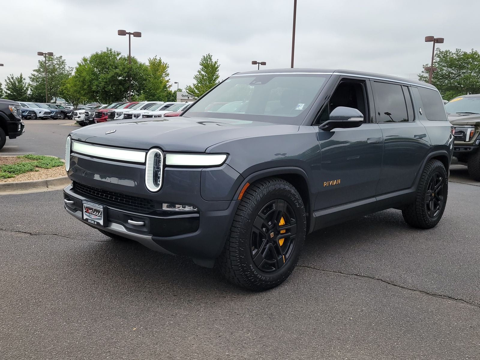 2024 Rivian R1S Adventure