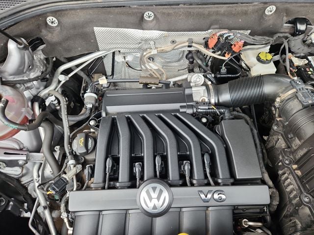 2022 Volkswagen Atlas Cross Sport 3.6L V6 SEL Premium R-Line