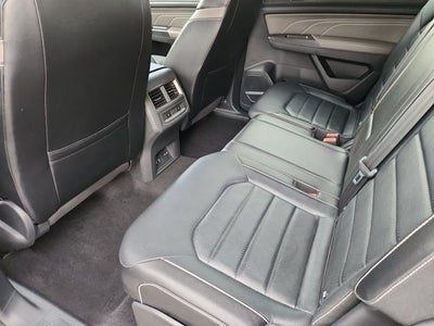 2022 Volkswagen Atlas Cross Sport 3.6L V6 SEL Premium R-Line