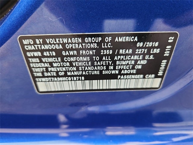 2017 Volkswagen Passat R-Line w/Comfort Pkg