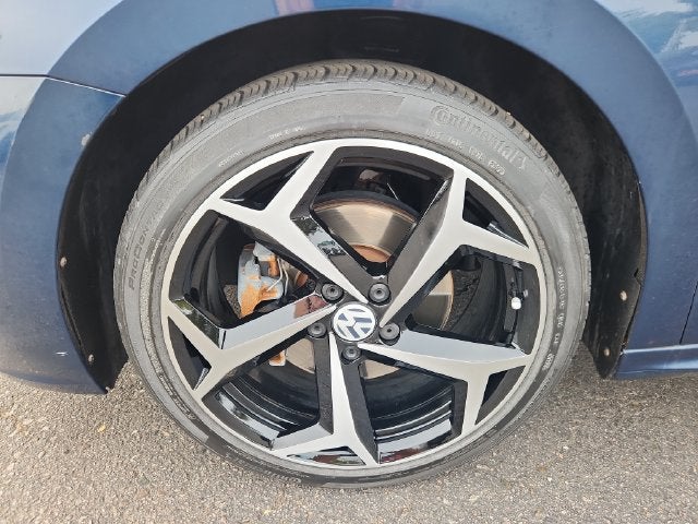 2020 Volkswagen Passat 2.0T R-Line