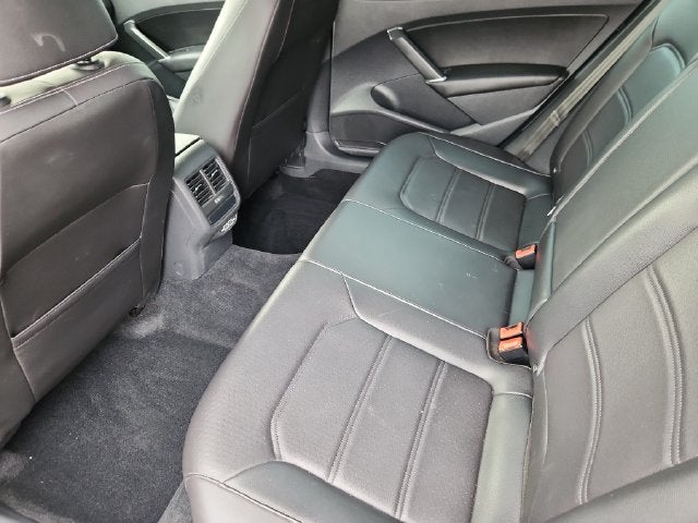 2020 Volkswagen Passat 2.0T R-Line