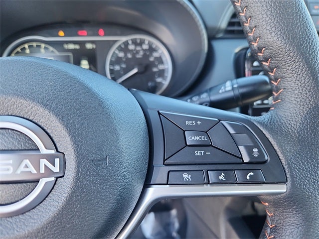 2025 Nissan Versa SR