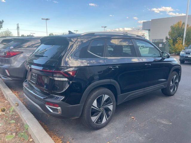 2025 Volkswagen Taos SE