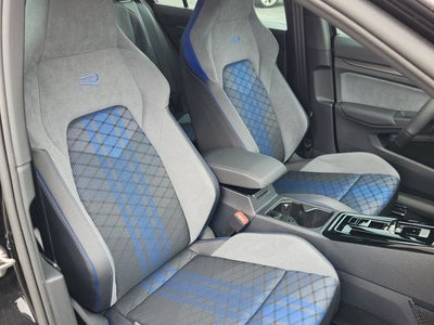 2025 Volkswagen Golf R Black Edition