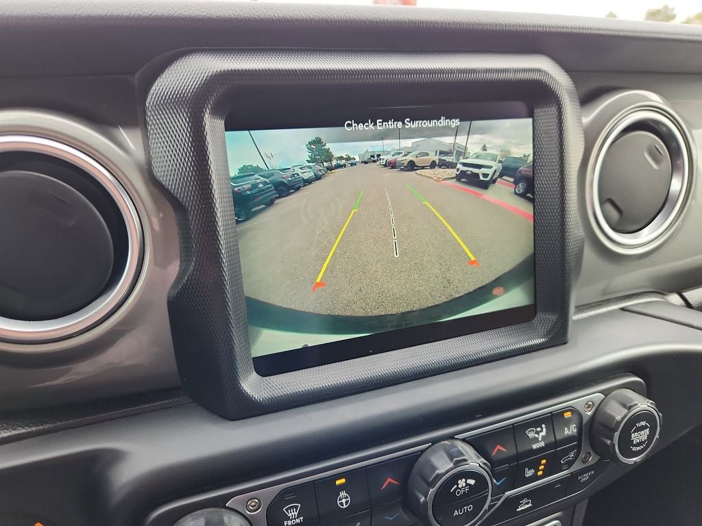 2022 Jeep Wrangler Unlimited Sahara 4x4