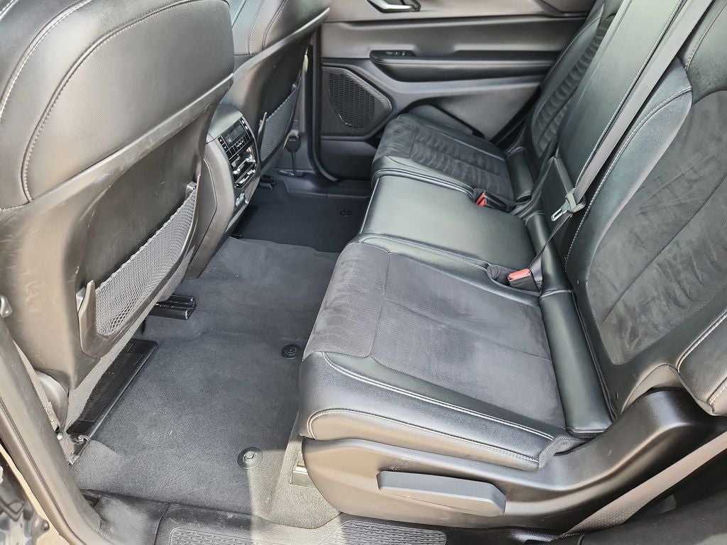 2024 Jeep Grand Cherokee L Altitude 4x4