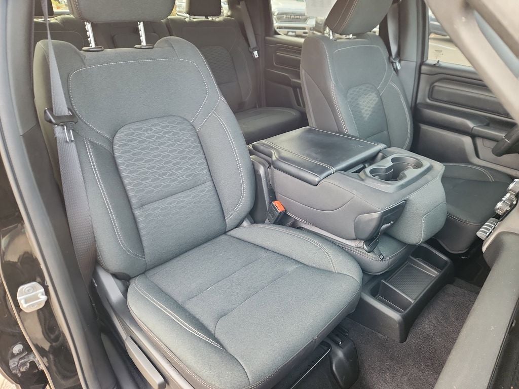 2025 RAM 1500 Tradesman Crew Cab 4x4 5'7' Box