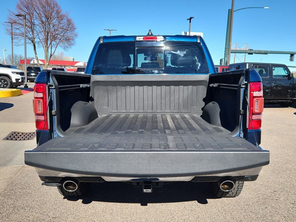 2020 RAM 1500 Laramie Crew Cab 4x4 5'7' Box