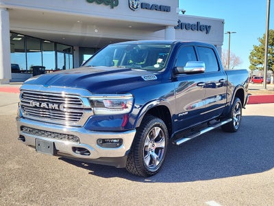 2020 RAM 1500 Laramie Crew Cab 4x4 5'7' Box