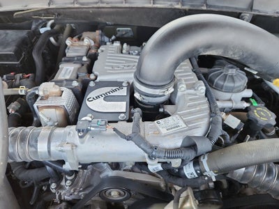 2016 Nissan TITAN XD SL Diesel