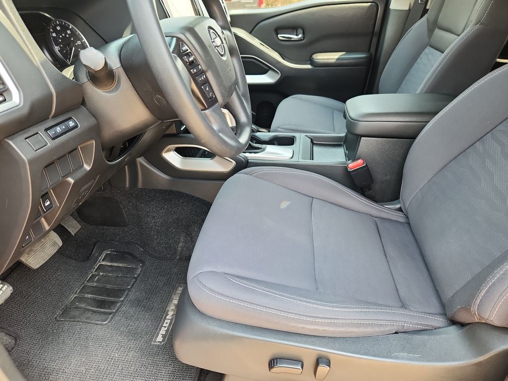 2023 Nissan Frontier Crew Cab SV 4x4