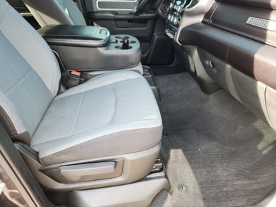 2022 RAM 3500 Big Horn Crew Cab 4x4 8' Box