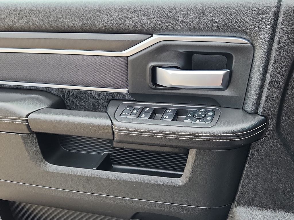 2025 RAM 2500 Big Horn Crew Cab 4x4 6'4' Box