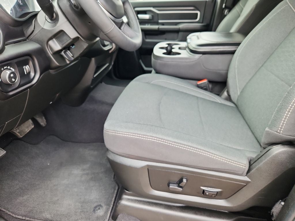 2025 RAM 2500 Big Horn Crew Cab 4x4 6'4' Box