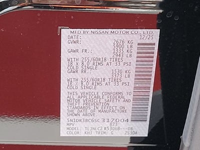 2025 Nissan Pathfinder SV