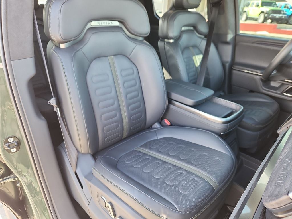 2022 Rivian R1T Adventure