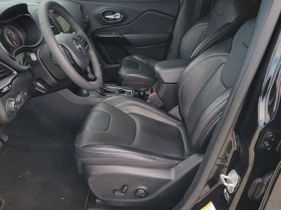 2023 Jeep Cherokee Altitude