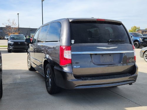 2015 Chrysler Town & Country S