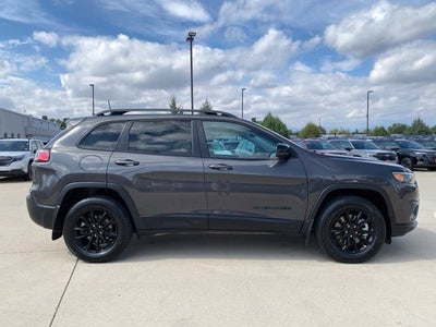 2023 Jeep Cherokee Altitude Lux