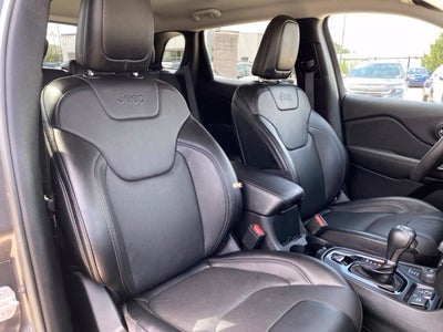2023 Jeep Cherokee Altitude Lux