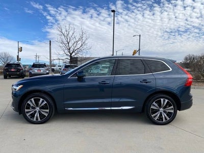 2023 Volvo XC60 Plus Bright Theme