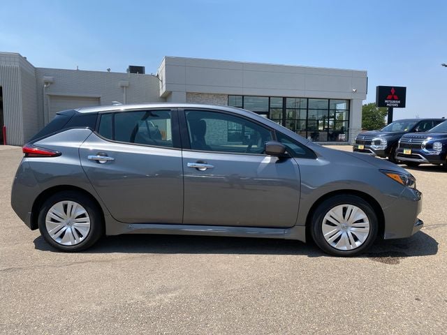 2025 Nissan Leaf S