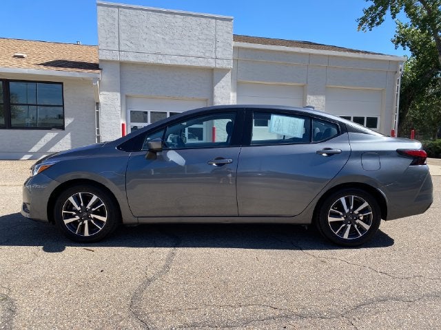2024 Nissan Versa 1.6 SV
